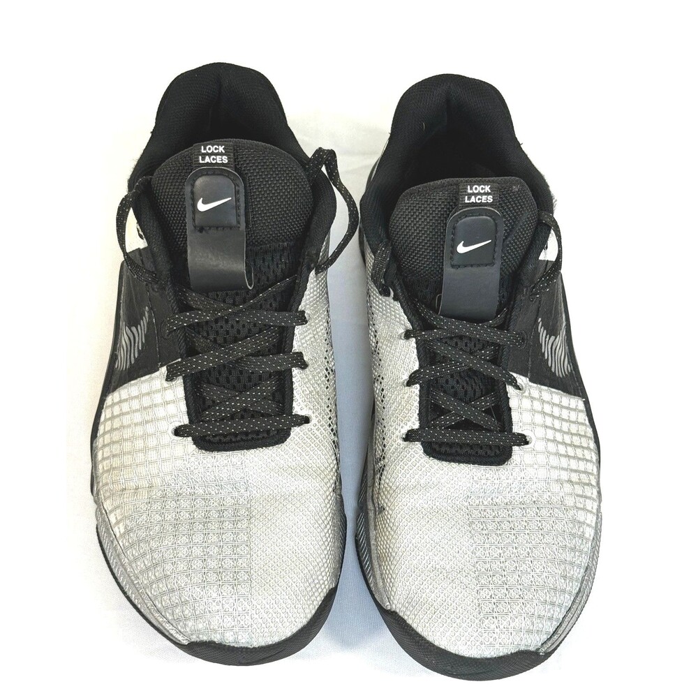 Nike Metcon 8 Premium Womens 8 Silver Iridescent Cross Training Shoes DQ4681-100